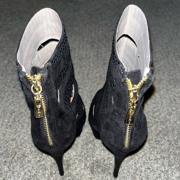 BEBE Sky-High Booties 👠 - Picture 8 of 8